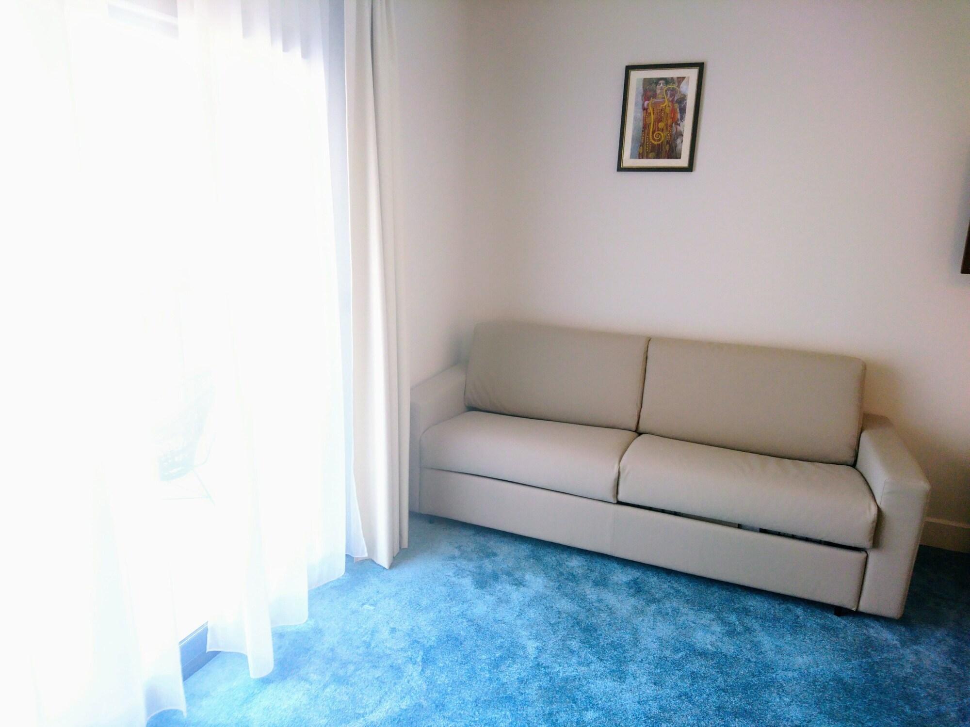 Best Western Hotel Journel Saint-Laurent-Du-Var Εξωτερικό φωτογραφία