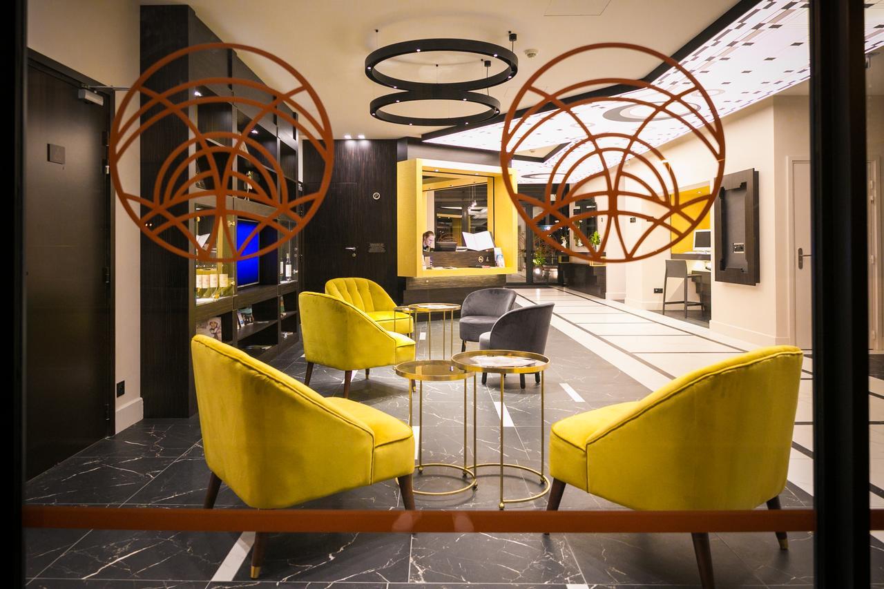 Best Western Hotel Journel Saint-Laurent-Du-Var Εξωτερικό φωτογραφία